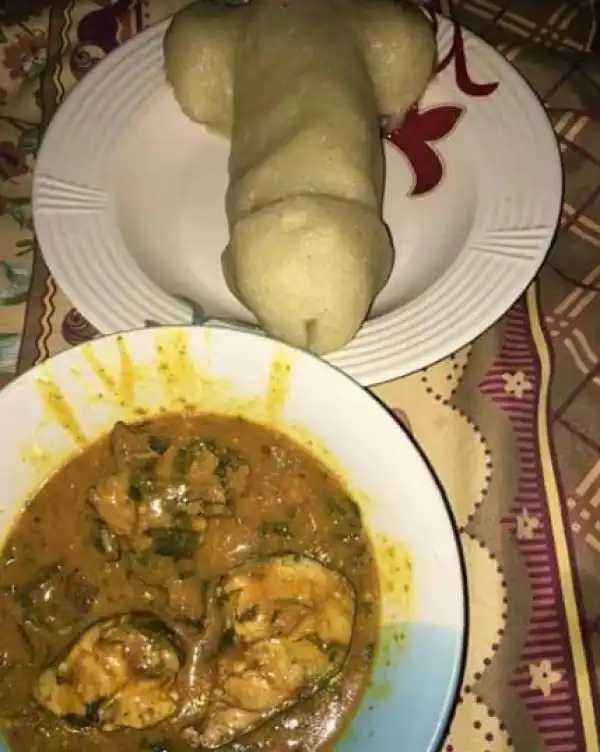 Who took out time to design this eba (garri) like this?